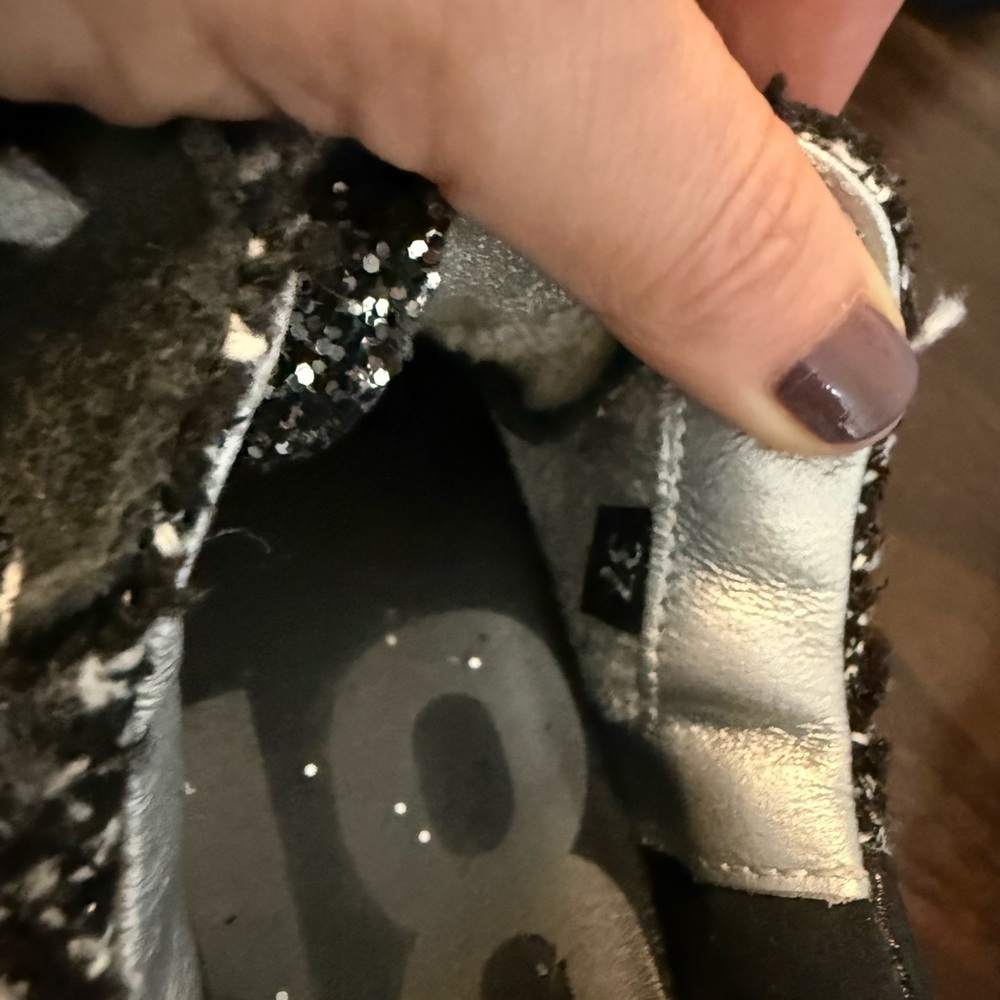 P448 Women's Black and White Tweed John Shaka Low Top - Picture 9 of 12